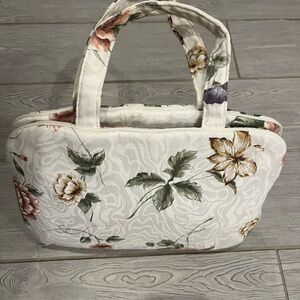 Oscar de la Renta White Jacquard Floral Print Cosmetic travel Bag